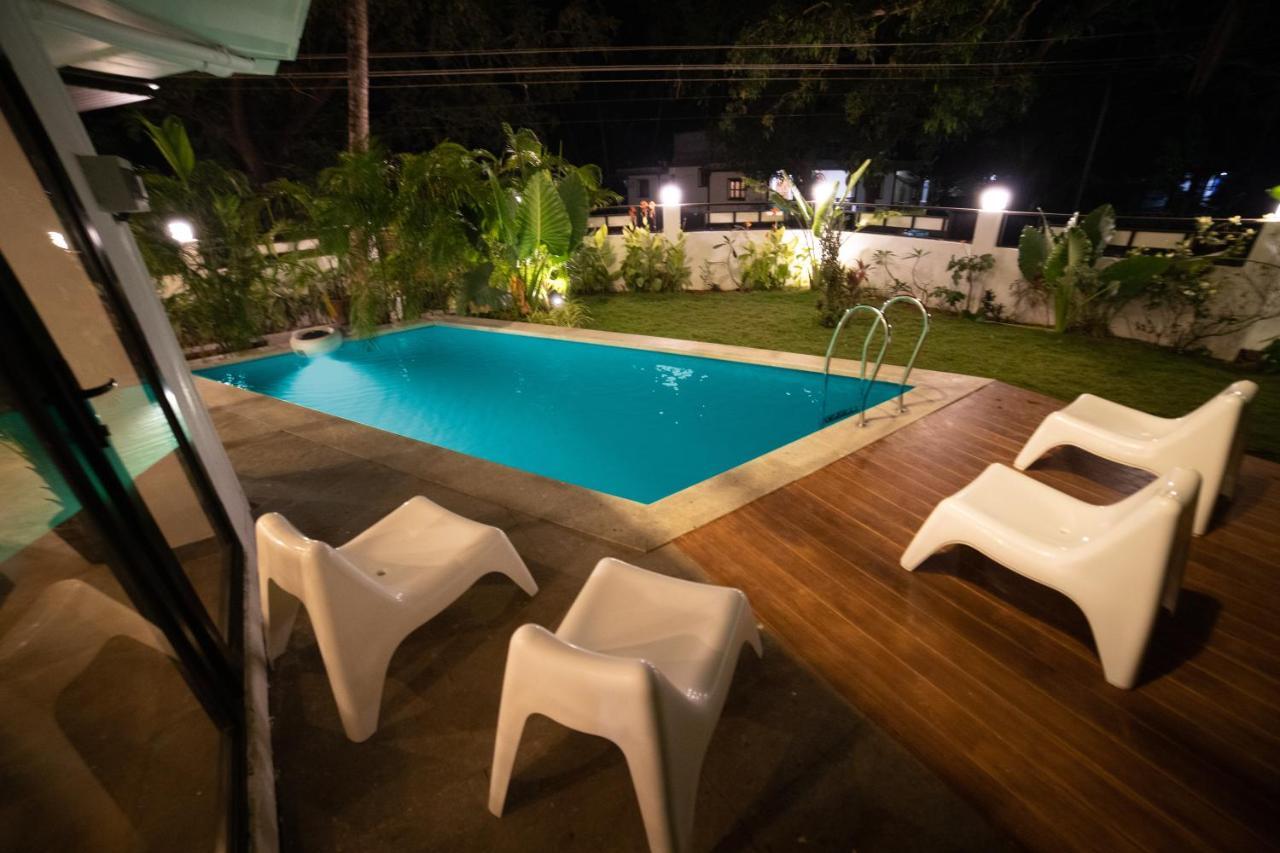 Half Hotel Calangute Extérieur photo