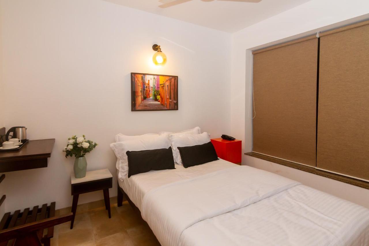 Half Hotel Calangute Extérieur photo
