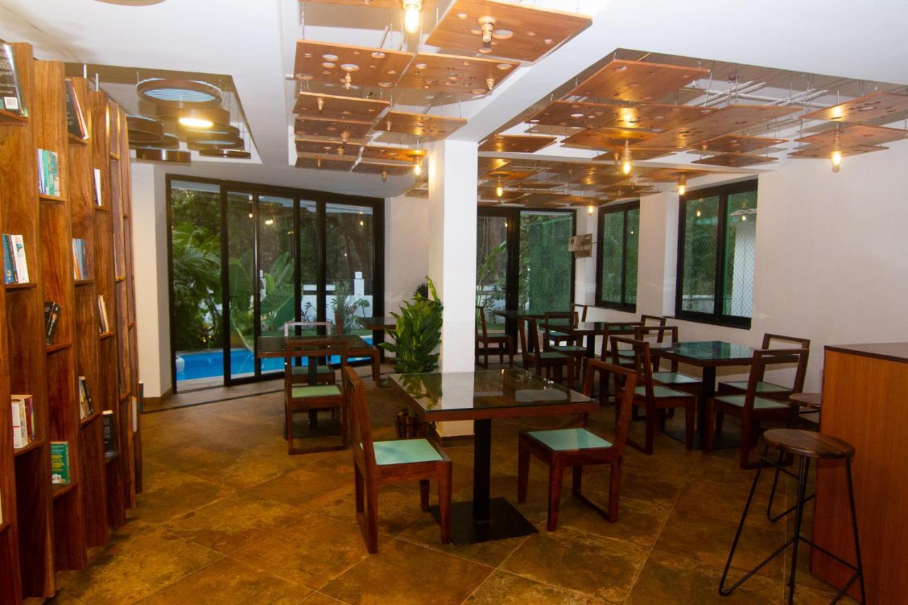Half Hotel Calangute Extérieur photo